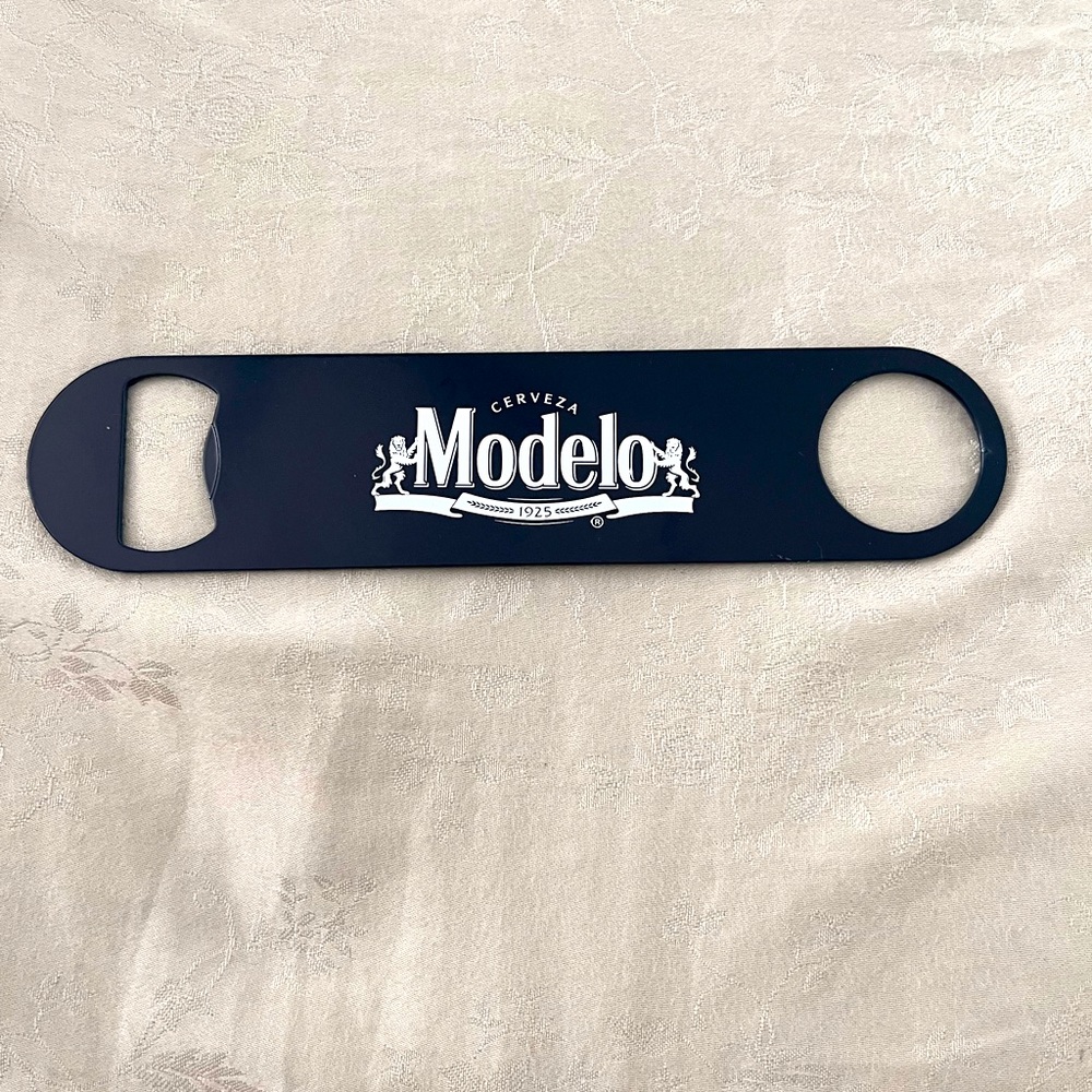 🆕 Modelo full metal speed bottle opener bartender bar key